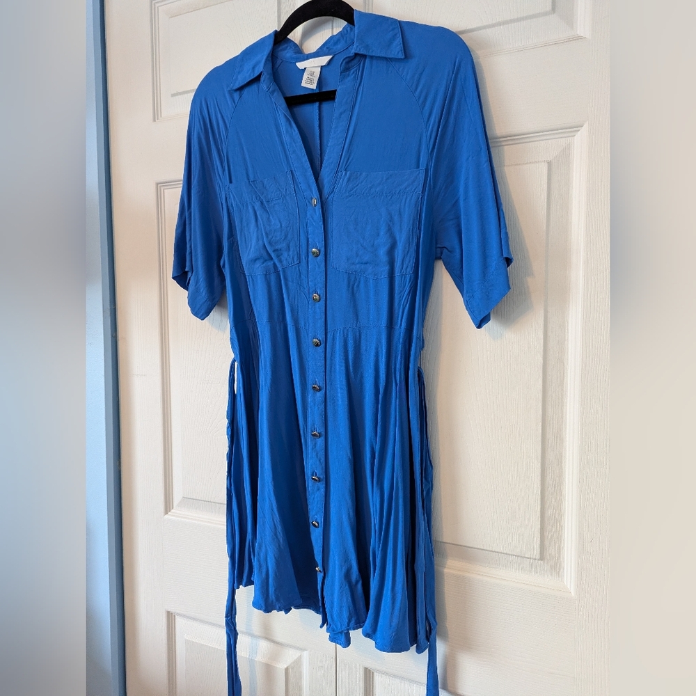 H&M Tie Belt Shirt Dress - Picture 4 of 10
